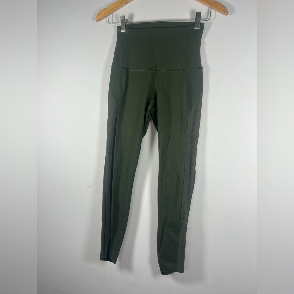 Lululemon Beyond Boundaries lazer-cut sides mesh leggings 4 - Picture 4 of 7